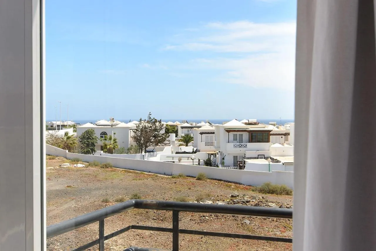 Luis I Villa Puerto del Carmen  0*, Puerto del Carmen (Lanzarote)